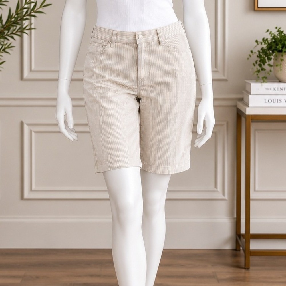 Gap Womens Bermuda Shorts Tan Cream Pinstripe Seersucker Style Size 4